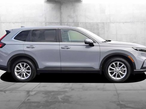 Used 2025 Honda CR-V EX image 5