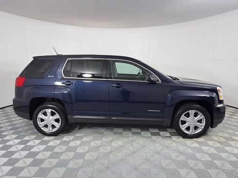 Used 2017 GMC Terrain SLE FWD image 4