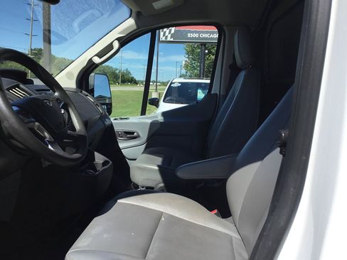 Used 2019 Ford Transit 250 130 Low Roof RWD image 13