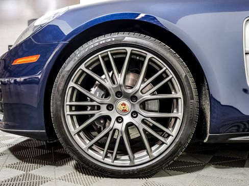 Certified 2023 Porsche Panamera 4 Platinum Edition AWD/4WD image 14