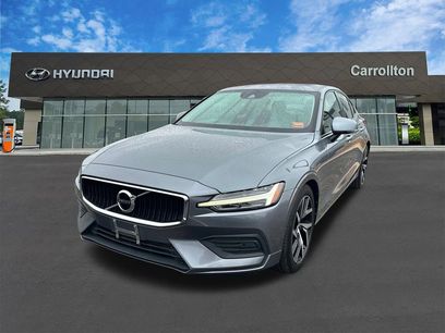 Used 2019 Volvo S60 T6 Momentum w/ Premium Package