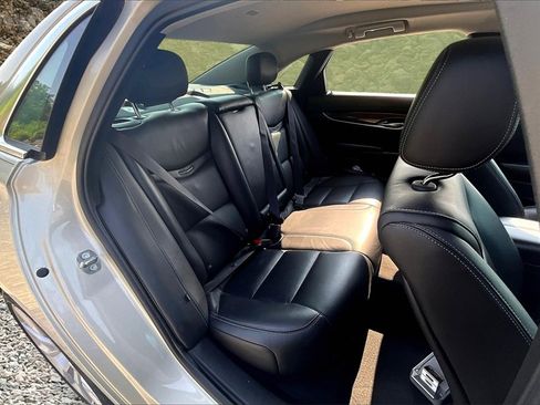 Used 2015 Cadillac XTS Luxury image 26