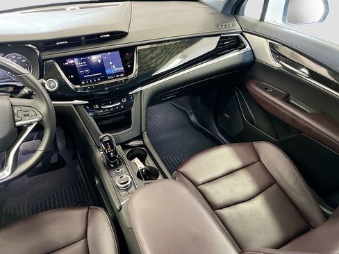 Used 2024 Cadillac XT6 Premium Luxury AWD/4WD image 25