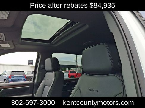 New 2026 GMC Sierra 3500 Denali w/ Denali Reserve Package AWD/4WD image 14