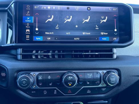 Used 2026 Jeep Wrangler Unlimited Sport AWD/4WD image 11
