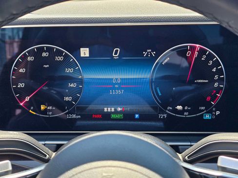 Used 2025 Mercedes-Benz GLE 450e 4MATIC image 26