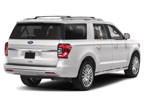 Used 2023 Ford Expedition Max Platinum AWD/4WD image 2
