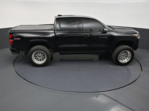 Used 2025 Chevrolet Colorado Z71 AWD/4WD image 17