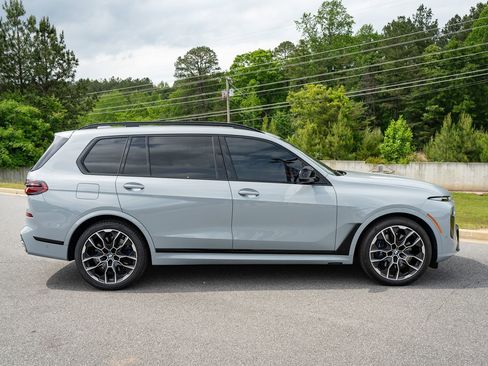 Used 2023 BMW X7 M60i w/ Executive Package AWD/4WD image 21