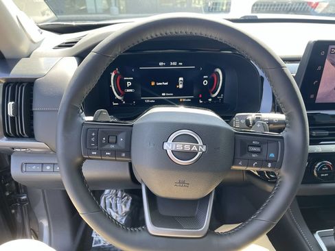 New 2026 Nissan Pathfinder SL w/ SL Premium Package AWD/4WD image 14
