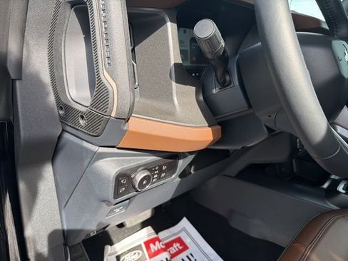New 2024 Ford Bronco Outer Banks w/ Sasquatch Package AWD/4WD image 17