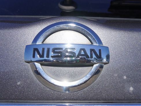 Used 2020 Nissan Pathfinder SV image 28
