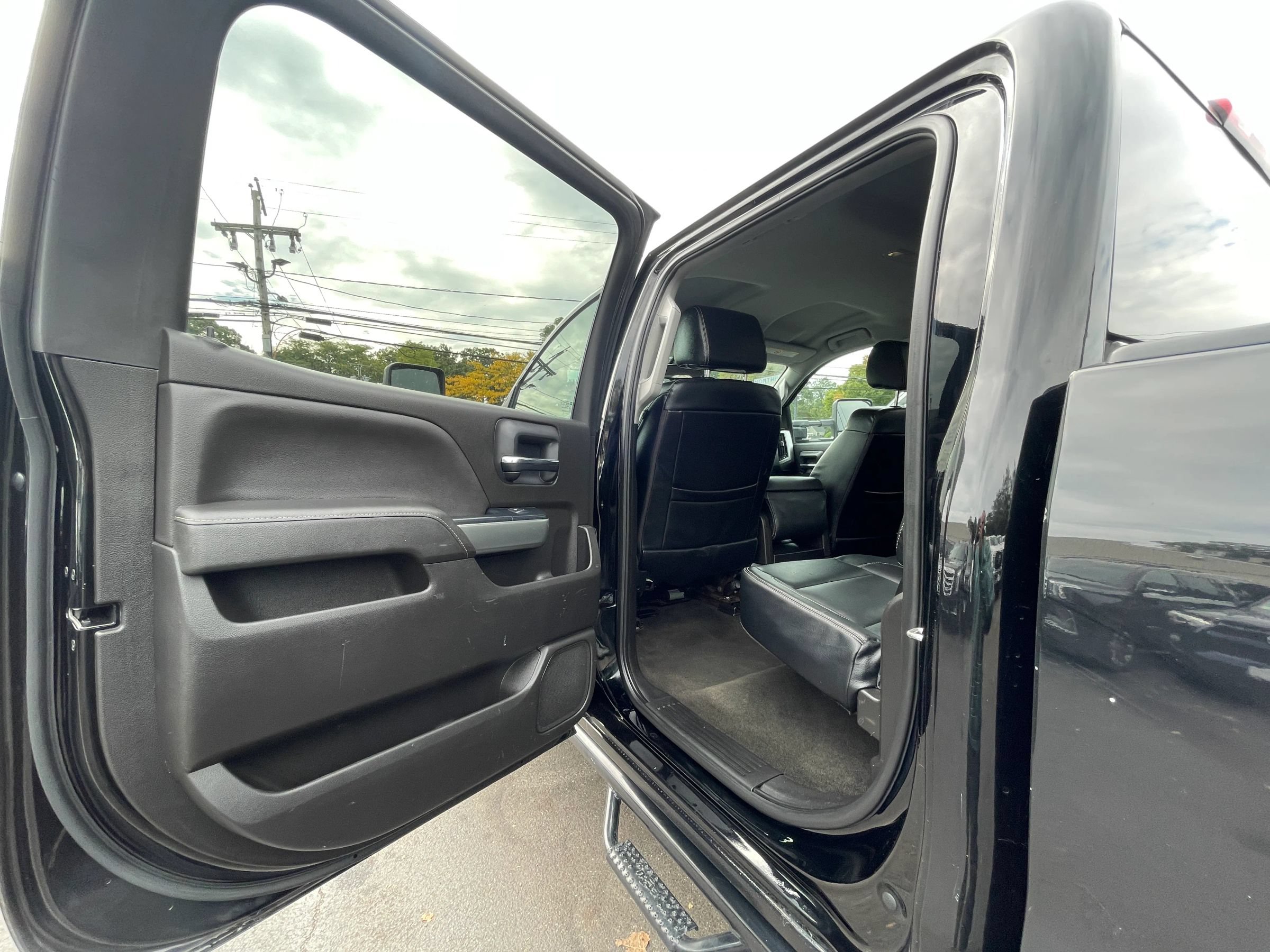 Used 2018 Chevrolet Silverado 2500 LT w/ LT Convenience Package AWD/4WD image 20