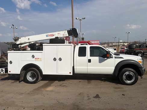 Used 2014 Ford F550 2WD SuperCab Super Duty image 2