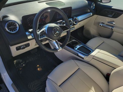 Certified 2025 Mercedes-Benz GLB 250 image 15