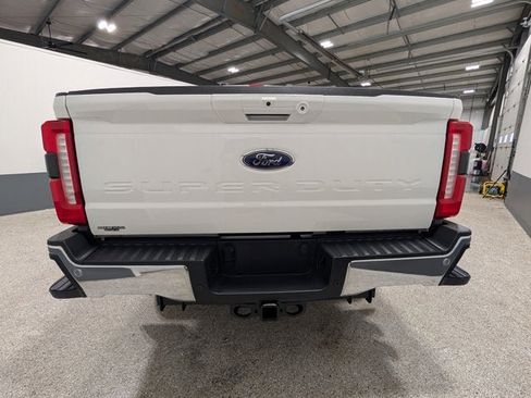 Used 2024 Ford F250 Lariat image 9