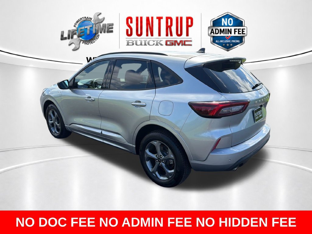 Used 2023 Ford Escape ST-Line w/ Tech Pack #1 AWD/4WD image 4