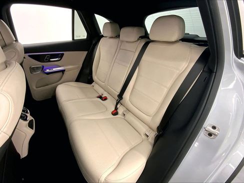 New 2026 Mercedes-Benz GLC 300 image 7