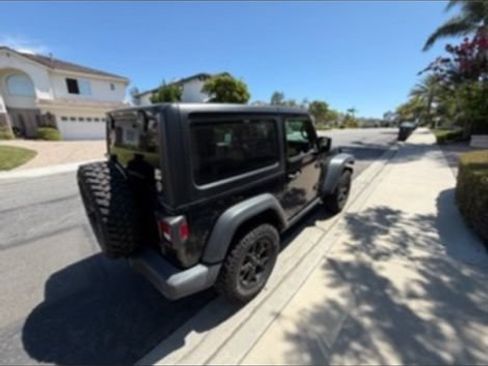 Used 2023 Jeep Wrangler Sport AWD/4WD image 4