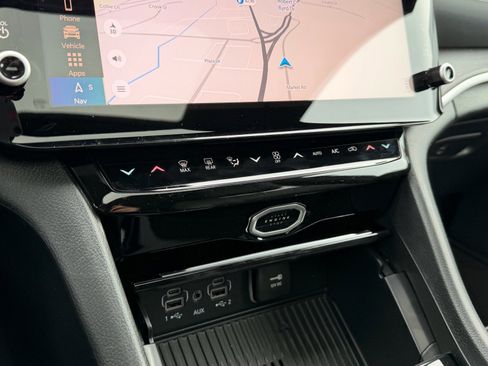 New 2026 Jeep Grand Cherokee Altitude AWD/4WD image 15