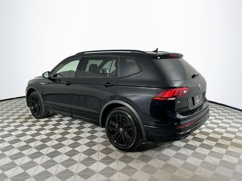 Used 2022 Volkswagen Tiguan SE R-Line image 5