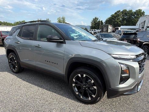 New 2027 Chevrolet Equinox RS w/ Safety and Technology Package FWD image 7