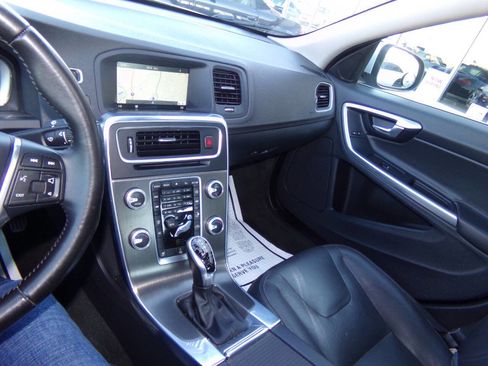 Used 2016 Volvo S60 T5 Premier image 58