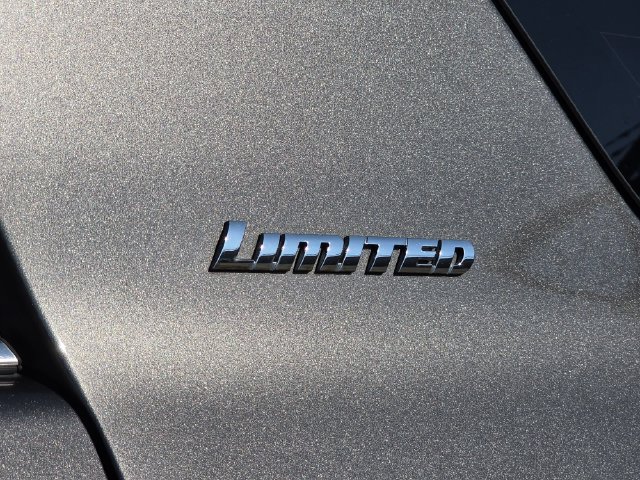 Used 2017 Toyota 4Runner Limited RWD image 10