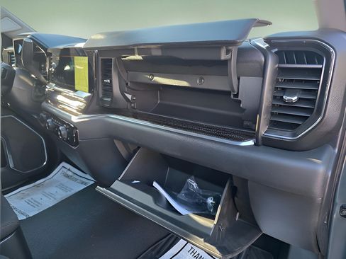 Used 2025 Chevrolet Silverado 1500 LT AWD/4WD image 12