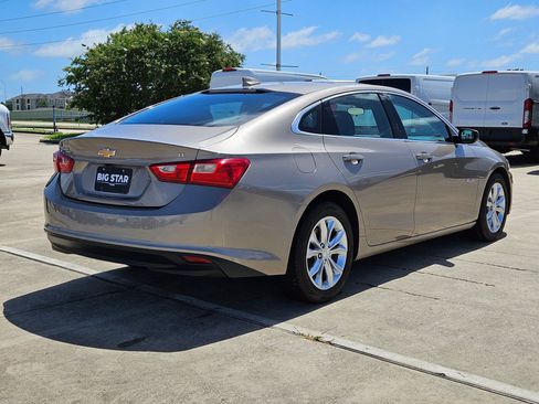 Used 2024 Chevrolet Malibu LT FWD image 3