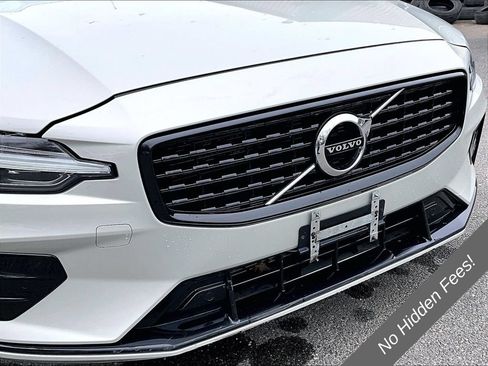 Used 2022 Volvo S60 B5 Momentum w/ Climate Package FWD image 26