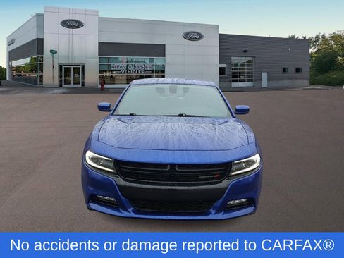 Used 2020 Dodge Charger SXT w/ Cold Weather Package image 3