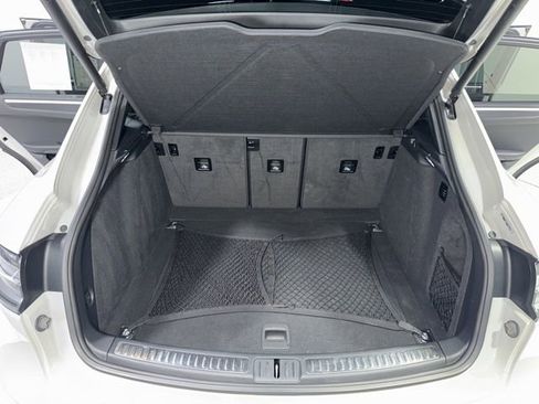 Used 2022 Porsche Macan GTS AWD/4WD image 29