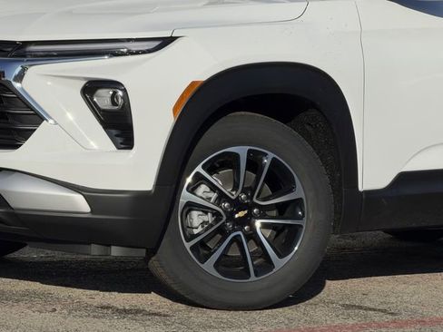 New 2026 Chevrolet TrailBlazer LT w/ Driver Confidence Package image 8