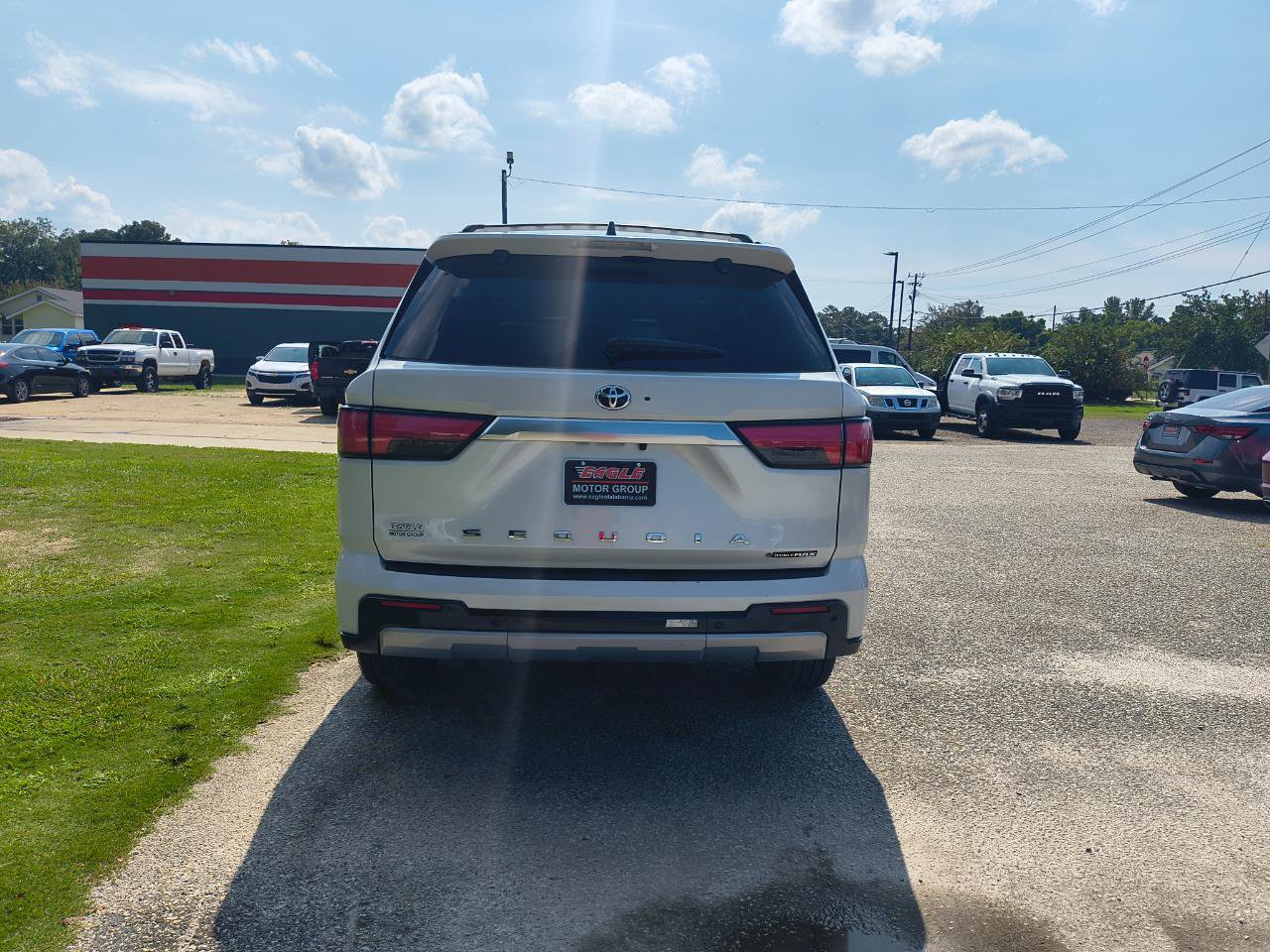 Used 2025 Toyota Sequoia Capstone AWD/4WD image 7