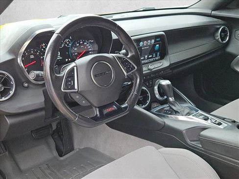 Used 2018 Chevrolet Camaro SS image 6