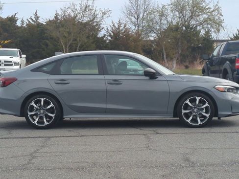 Used 2026 Honda Civic Sport Touring image 4