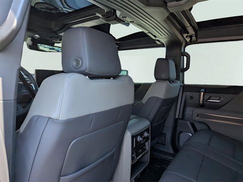 New 2025 GMC Hummer EV 2X image 13
