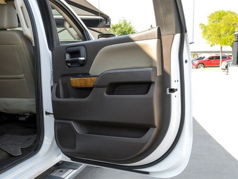 Used 2017 GMC Sierra 1500 SLT image 45