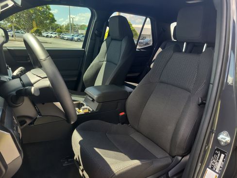 Used 2025 Toyota 4Runner SR5 AWD/4WD image 20