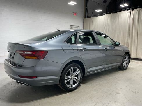 Used 2019 Volkswagen Jetta R-Line FWD image 4