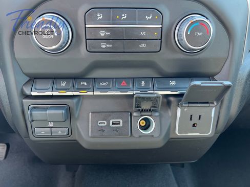 Certified 2025 Chevrolet Silverado 2500 Custom w/ Custom Value Package AWD/4WD image 30