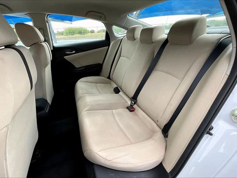 Used 2019 Honda Civic LX image 19