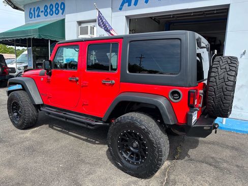 Used 2016 Jeep Wrangler Unlimited Sport AWD/4WD image 8