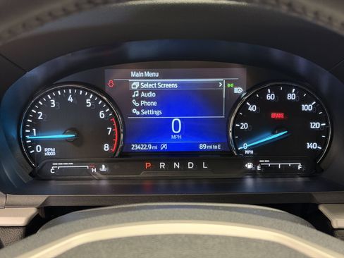 Used 2024 Ford Explorer XLT w/ Equipment Group 202A AWD/4WD image 15