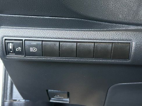 Used 2023 Toyota Corolla LE FWD image 19