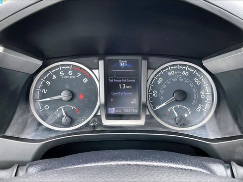 Used 2021 Toyota Tacoma SR5 AWD/4WD image 26