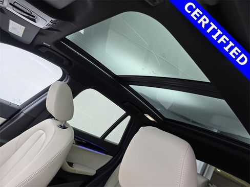 Used 2022 BMW X1 sDrive28i w/ Premium Package image 12