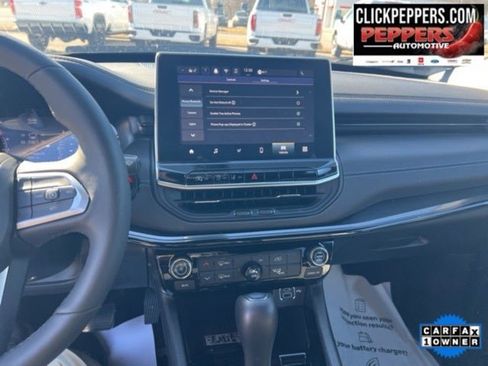 Used 2025 Jeep Compass Latitude w/ Altitude Special Edition image 11