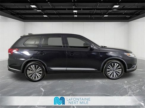 Used 2019 Mitsubishi Outlander ES image 6